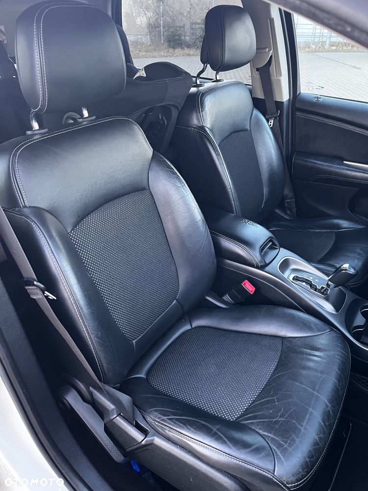 Dodge Journey - 11