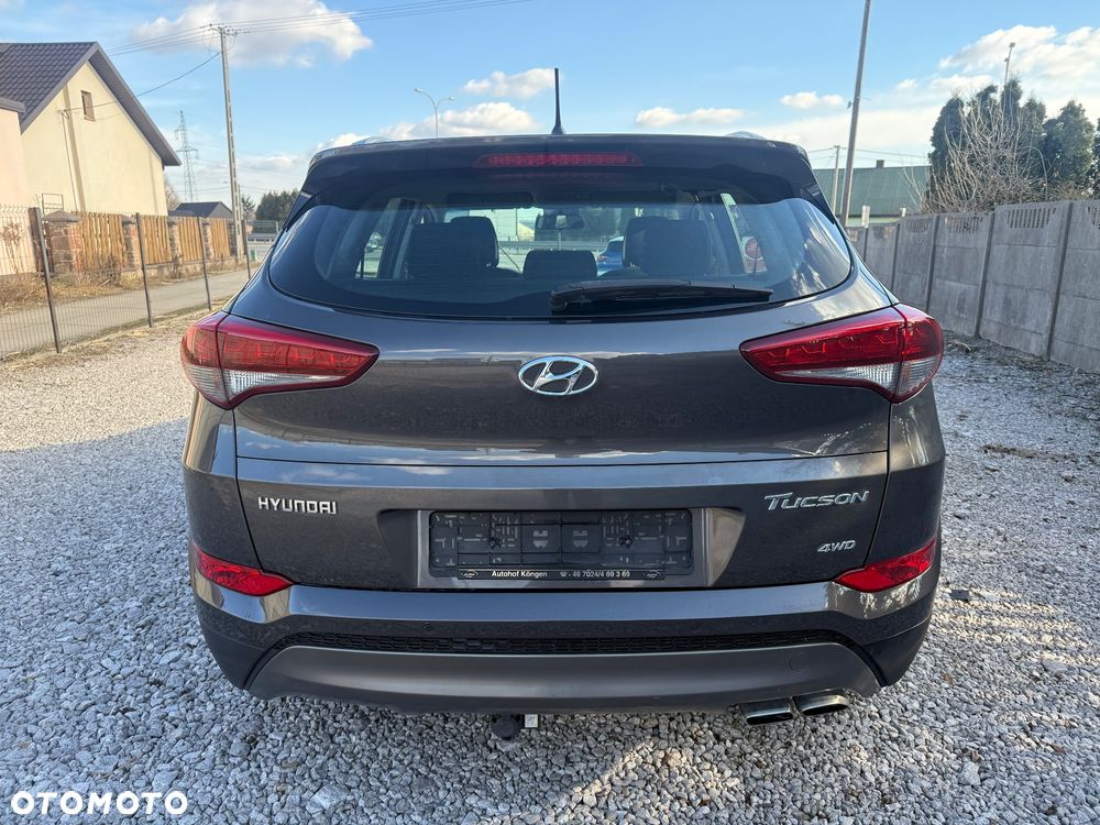Hyundai Tucson 2.0 CRDi 4WD Automatik Style - 7