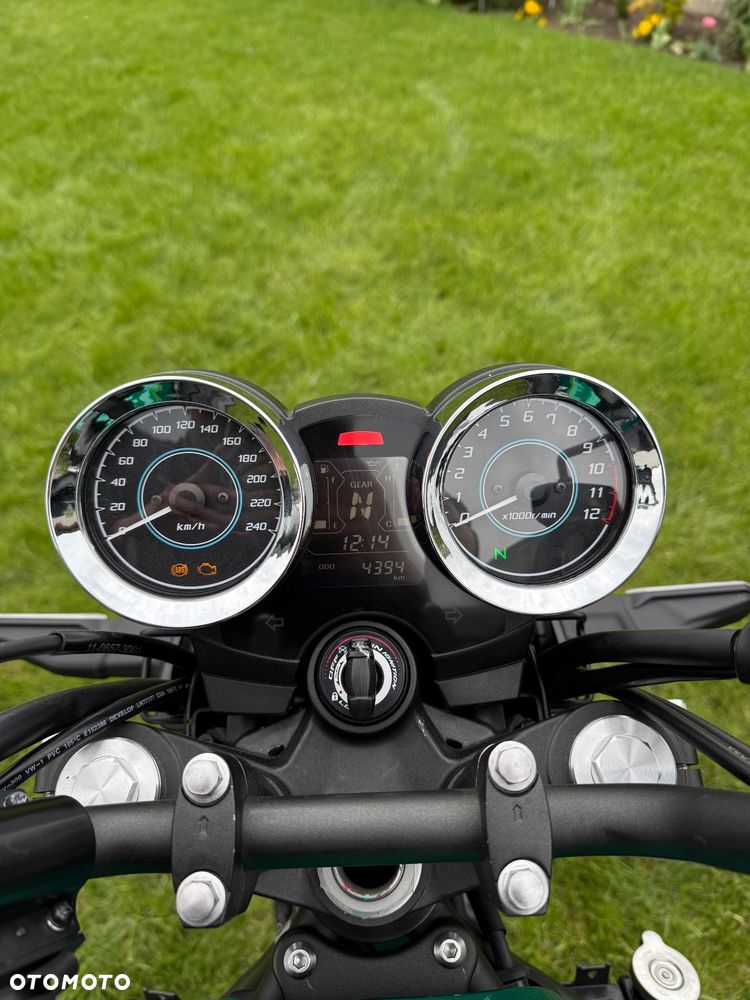 Kawasaki Z 650 RS - 14
