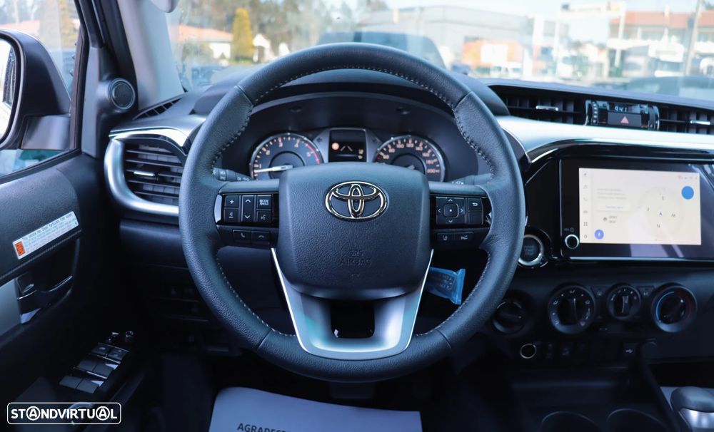 Toyota Hilux 2.4 D-4D 4WD CD CH Aut. - 9