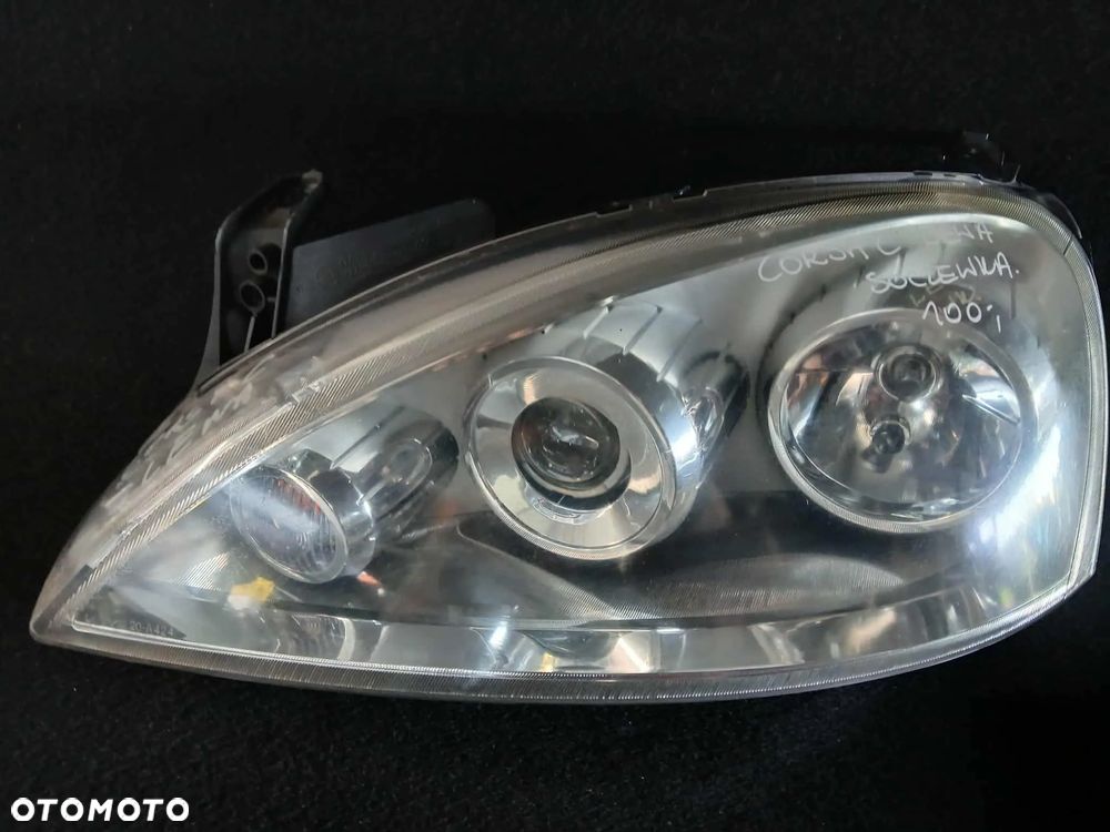 Opel Corsa C Lampa przednia lewa soczewka - 1