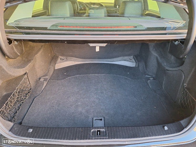 Mercedes-Benz E 250 BlueTEC Avantgarde - 24