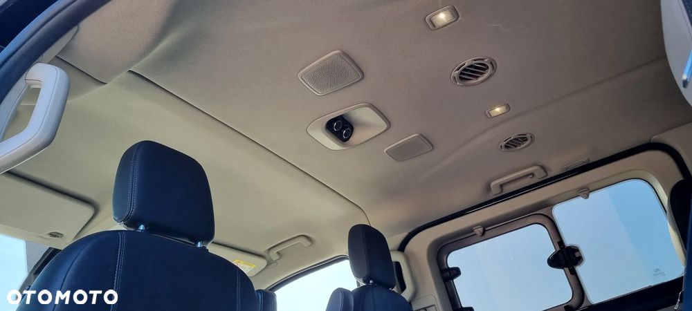 Ford Tourneo Custom 320 L2H1 VA Autm Titanium X - 9