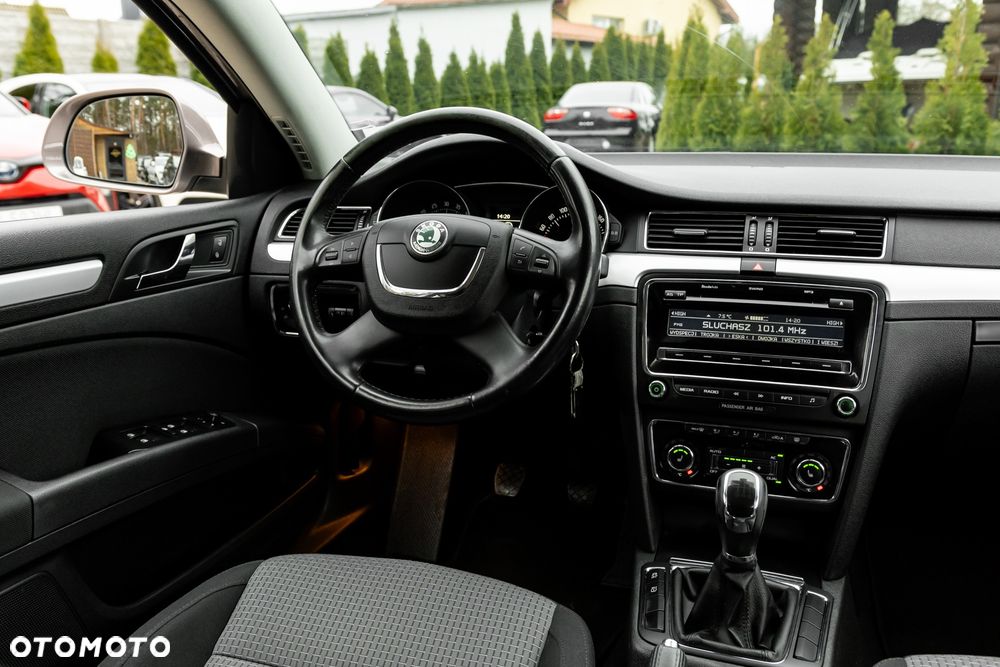 Skoda Superb 2.0 TDI Elegance Green tec - 26