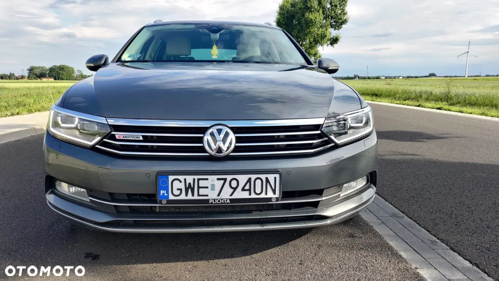 Volkswagen Passat - 2