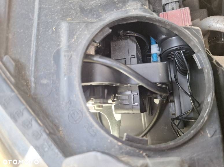 LAMPA PRAWY PRZÓD EUROPA BI XENON SKRĘTNY LED OPEL INSIGNIA A 08-13r - 2