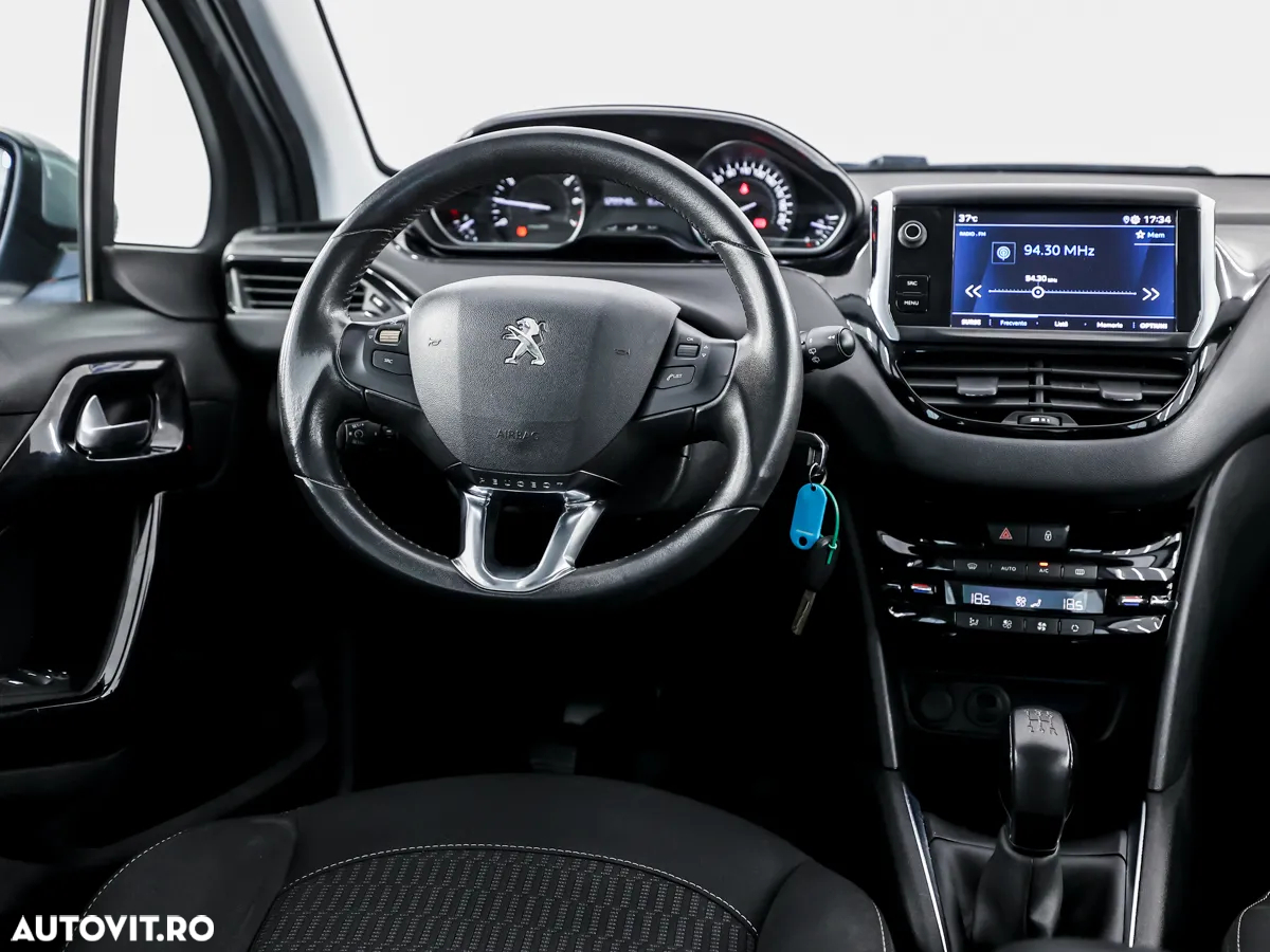 Peugeot 208 1.2 L PureTech Active - 8