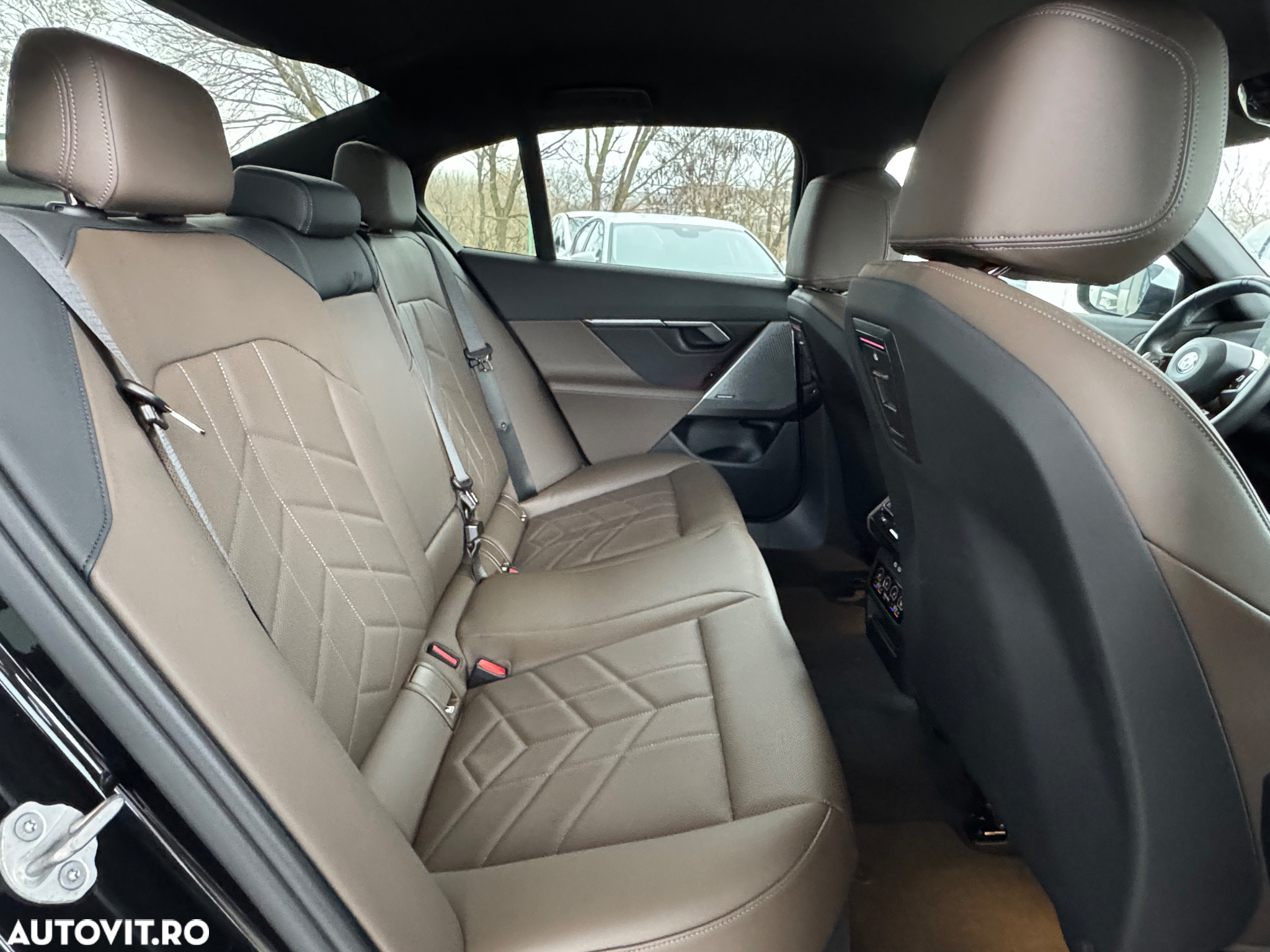 BMW Seria 5 520d AT MHEV - 29