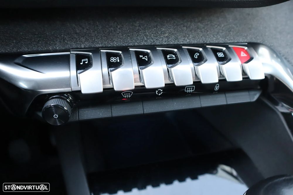 Peugeot 3008 1.2 PureTech Allure J18 - 27