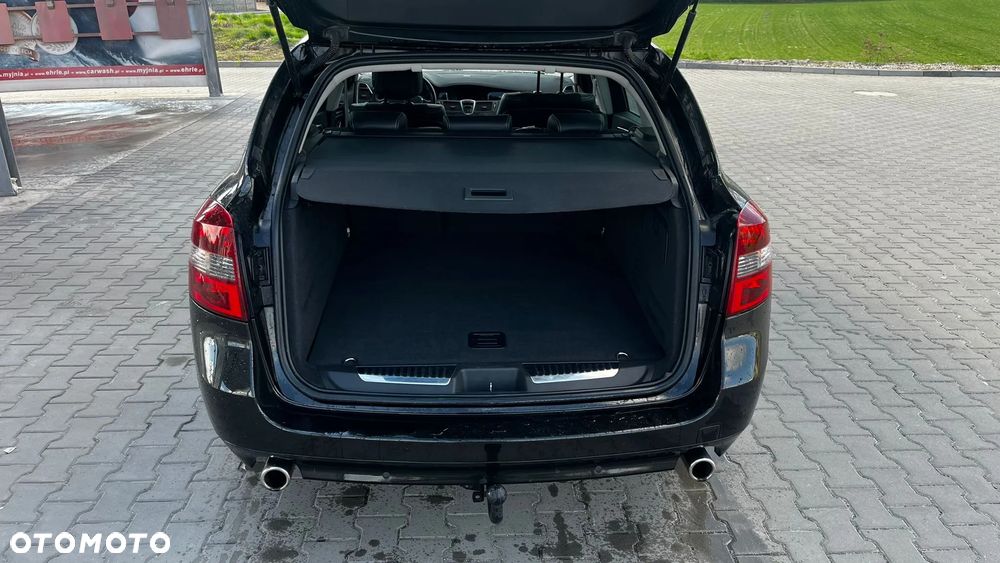 Renault Laguna dCi 150 FAP Start-Stop Bose Edition - 12