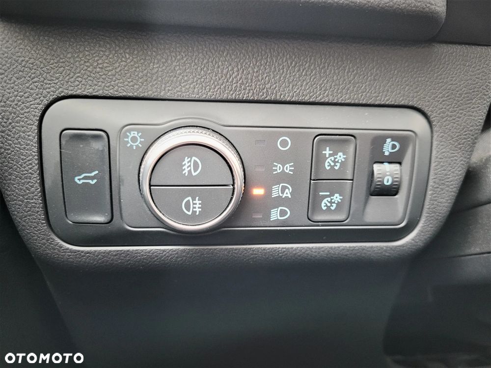 Ford Kuga - 30