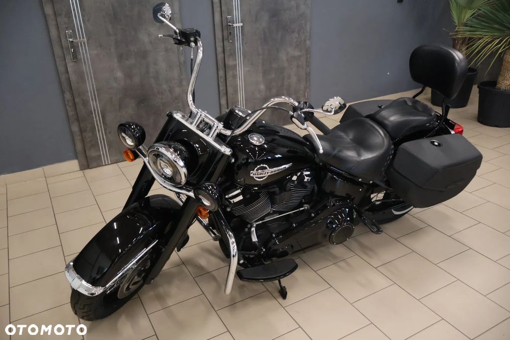 Harley-Davidson Softail Heritage Classic - 16