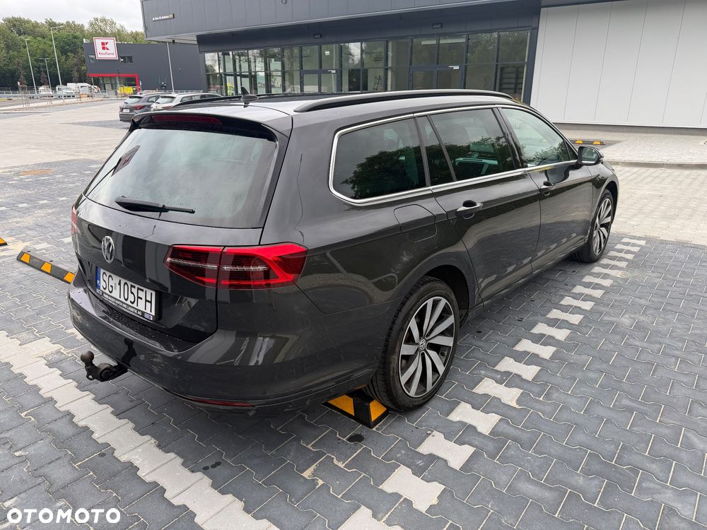 Volkswagen Passat 2.0 TDI SCR Highline DSG - 4