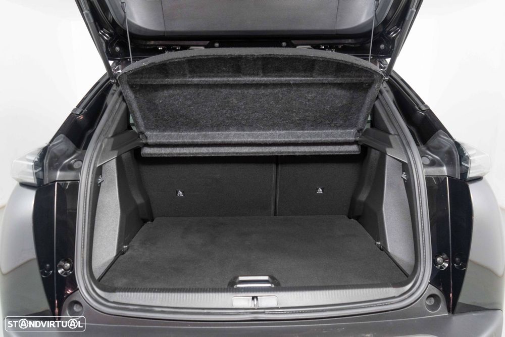 Peugeot 2008 1.2 PureTech GT EAT8 - 12