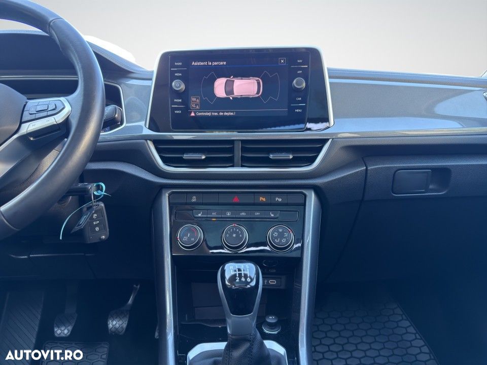 Volkswagen T-Roc - 20