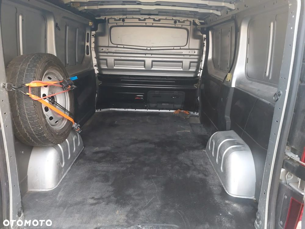 Opel Vivaro - 6