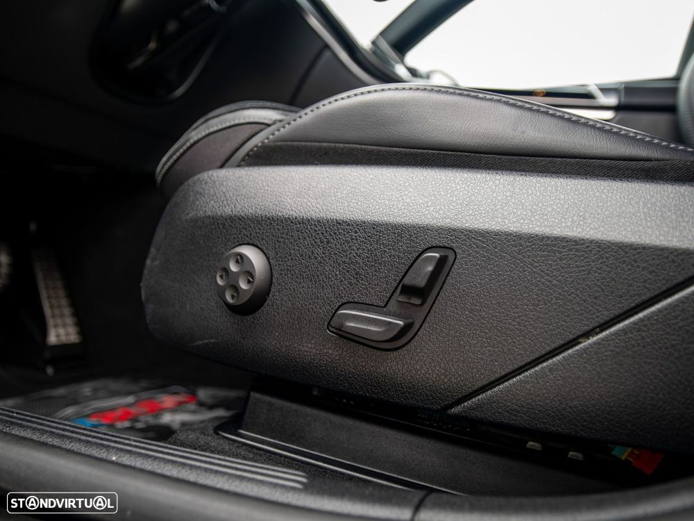 Mercedes-Benz GLC 300 e Coupe 4Matic 9G-TRONIC Edition AMG Line - 42