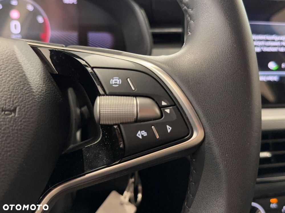 Skoda Kamiq 1.0 TSI Essence - 26