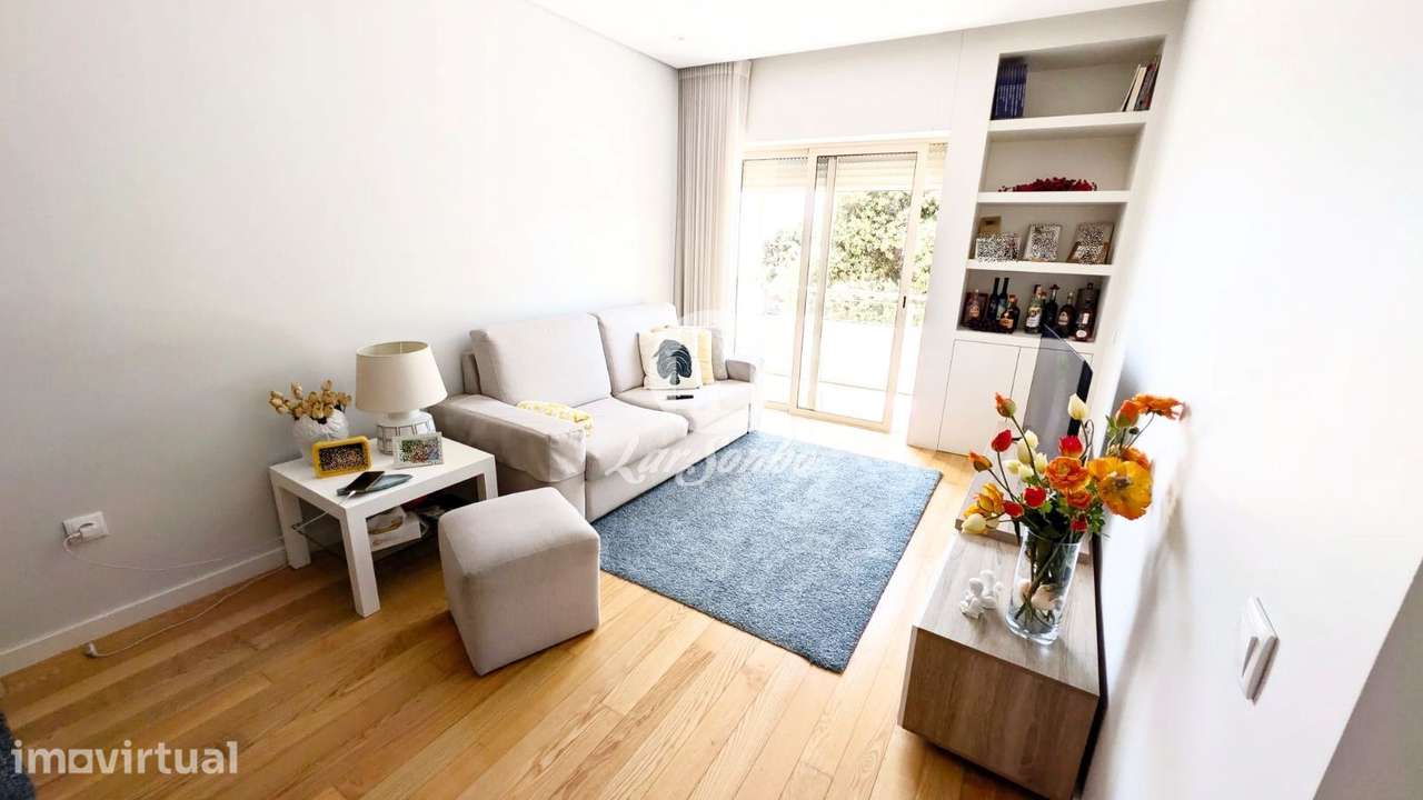 Apartamento T2+1 1ª Linha de Mar Mobilado | Póvoa de Varzim - Grande imagem: 3/17