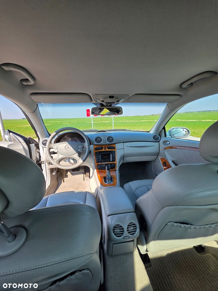 Mercedes-Benz CLK - 4