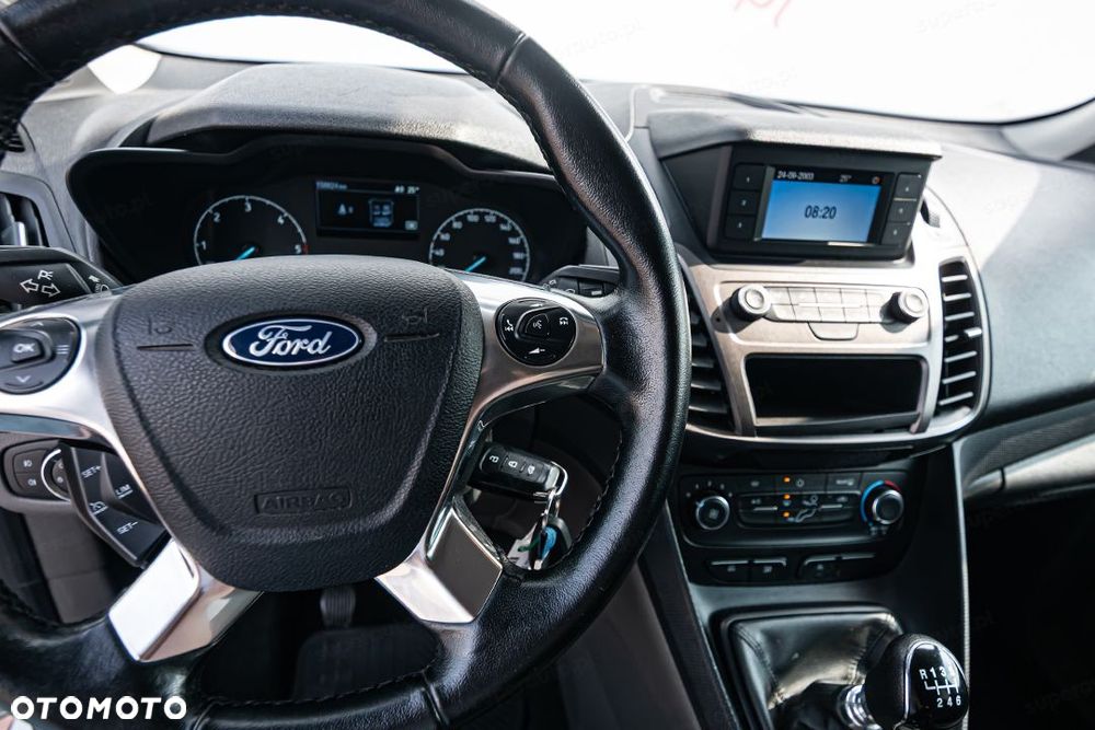 Ford Transit Connect - 18