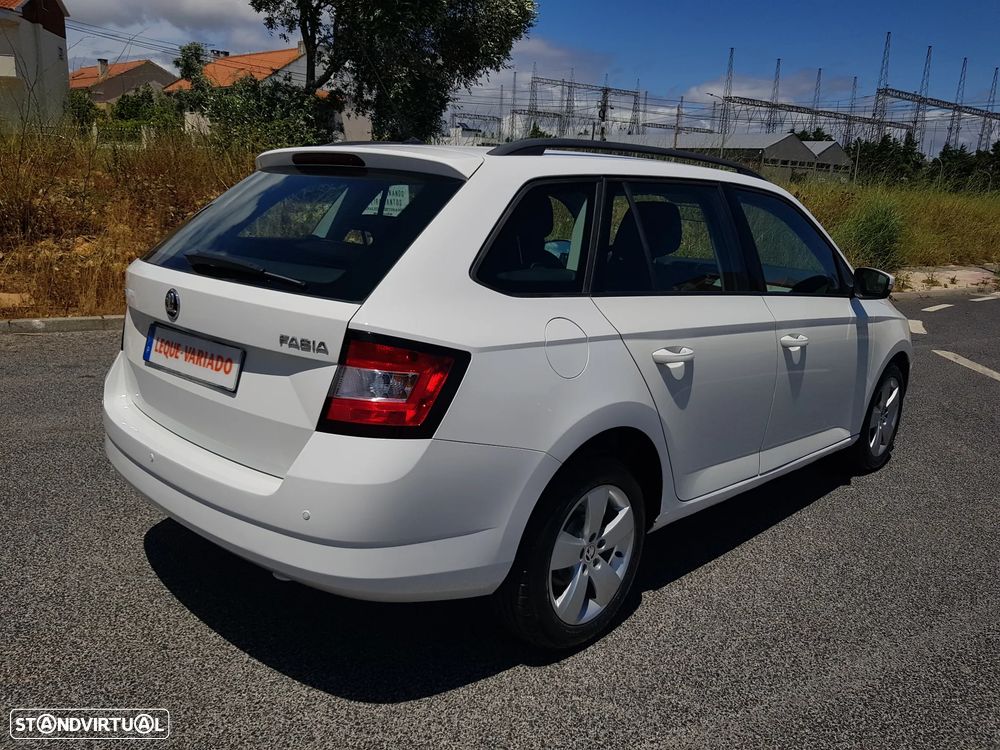 Skoda Fabia Break 1.0 Style - 4