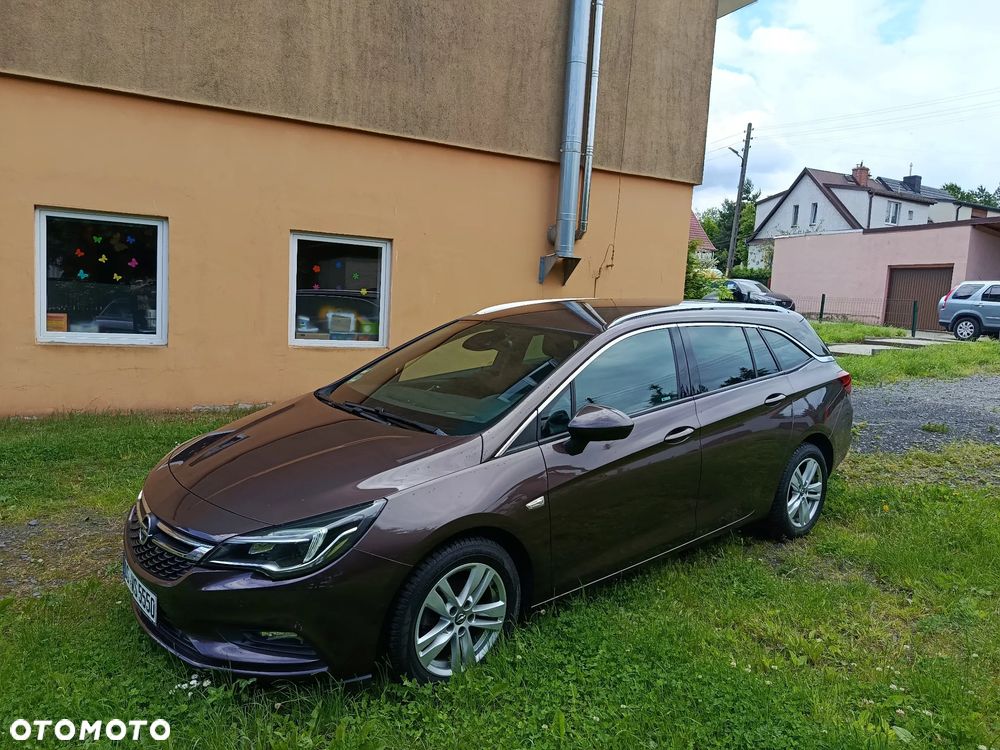 Opel Astra 1.4 Turbo Exklusiv - 4