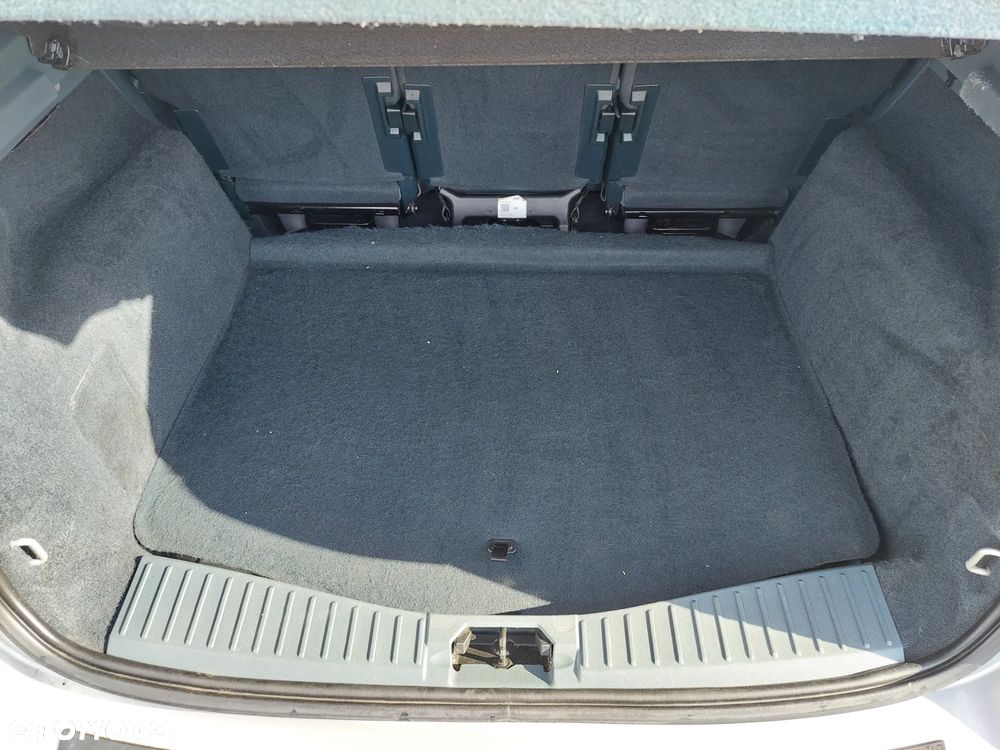 Ford C-MAX 1.6 Titanium - 22