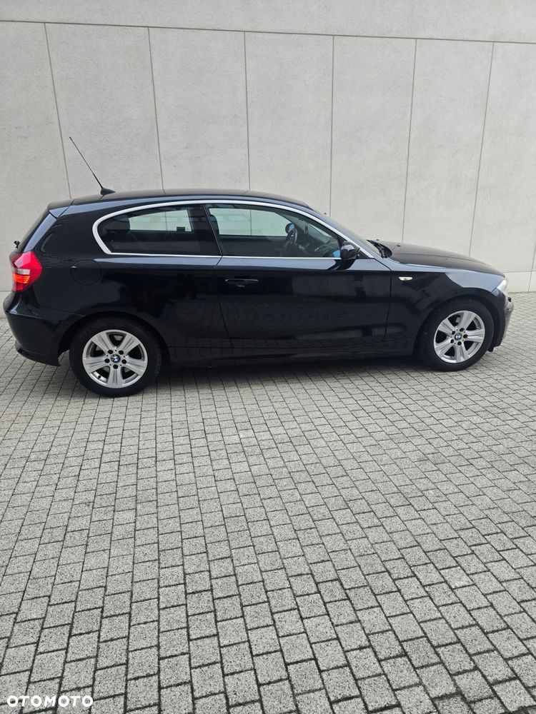 BMW Seria 1 118d - 2