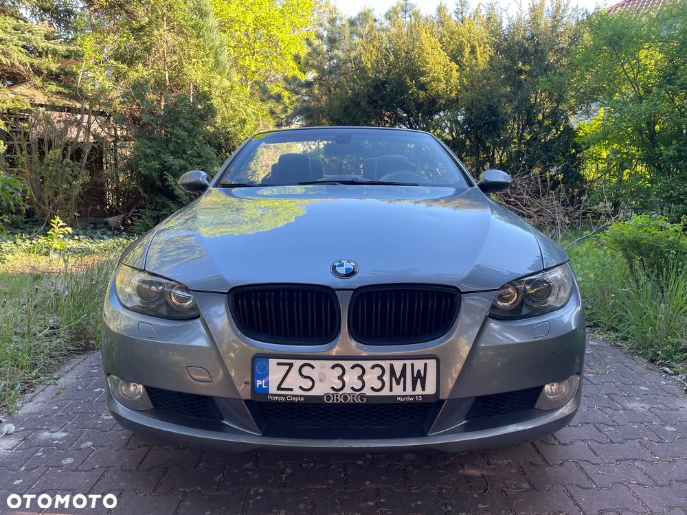 BMW Seria 3 325i Cabrio - 13