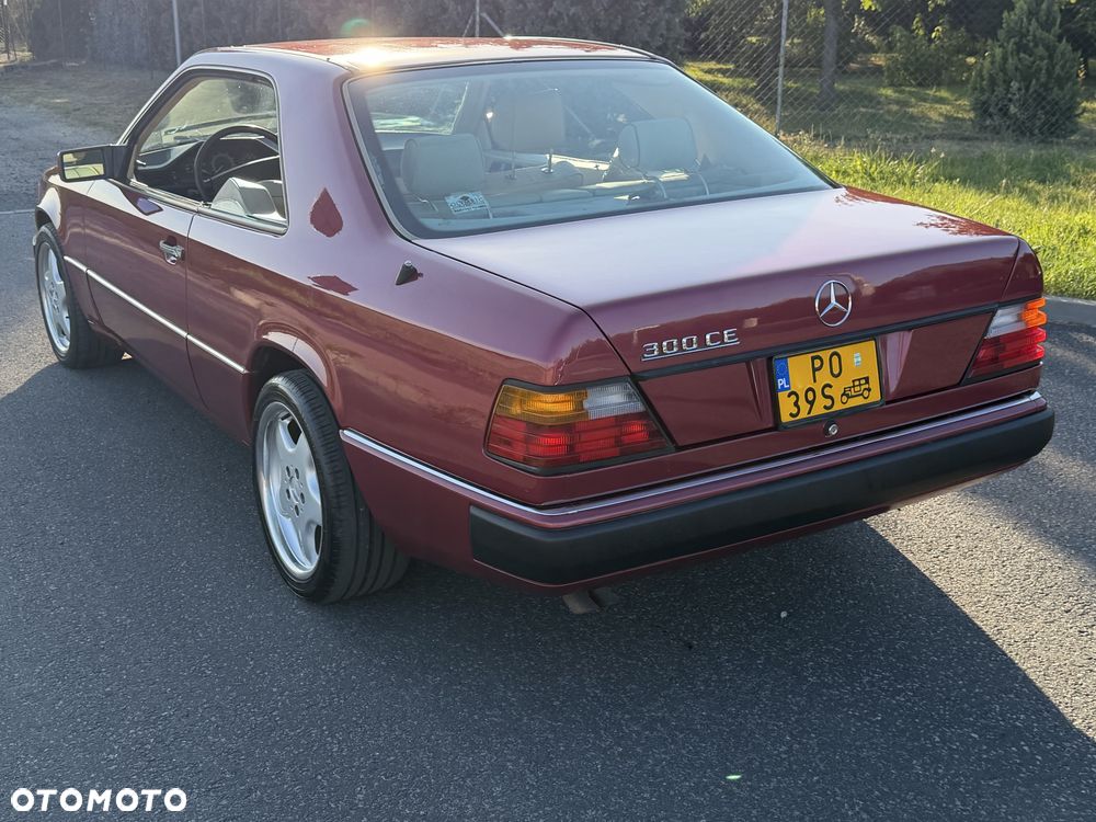 Mercedes-Benz W123 - 6