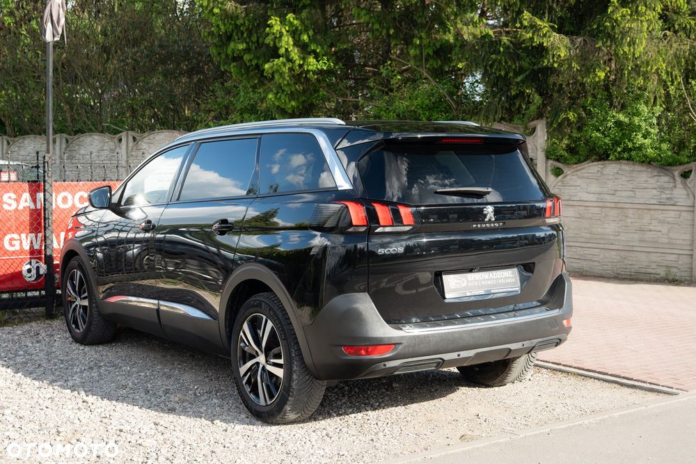 Peugeot 5008 THP 165 EAT6 Allure - 34