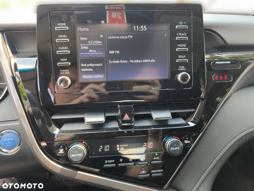 Toyota Camry 2.5 Hybrid Comfort CVT - 19