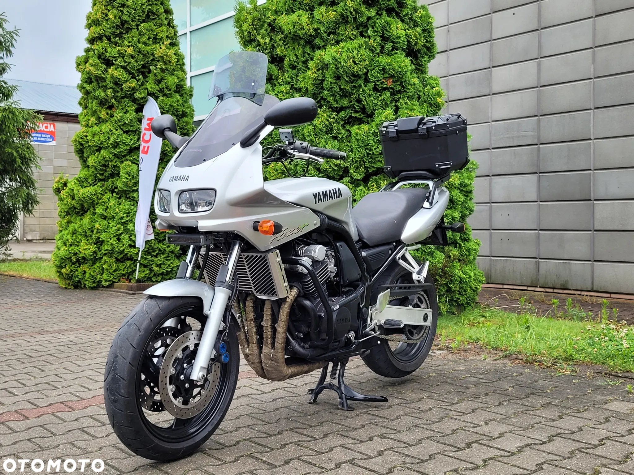 Yamaha FZS - 3