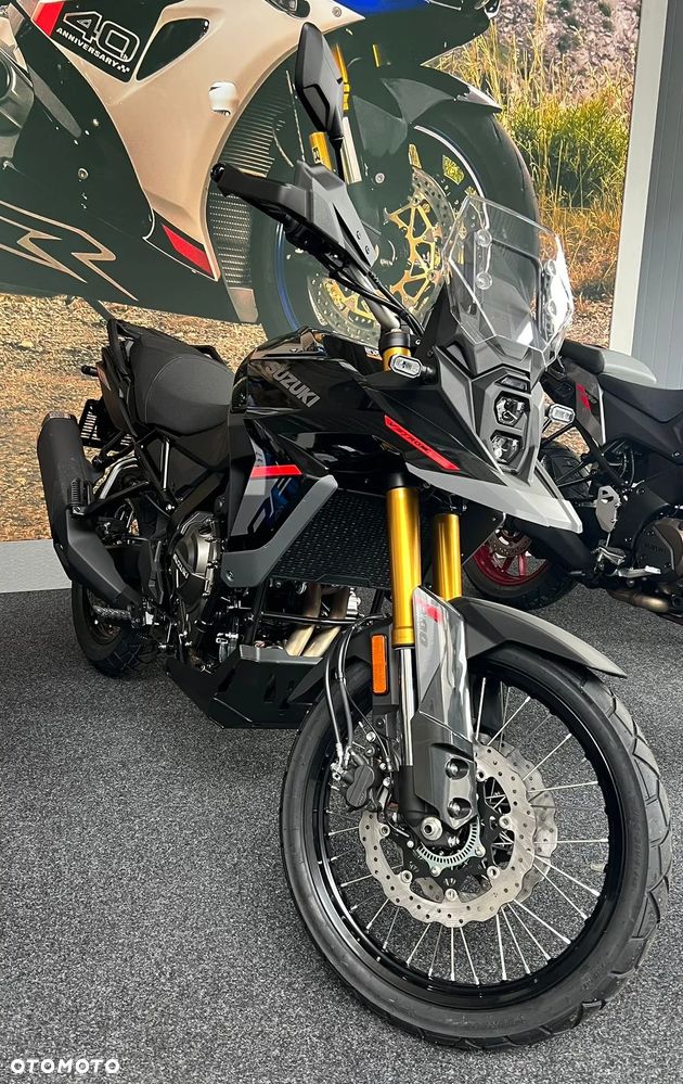 Suzuki V-STROM - 1