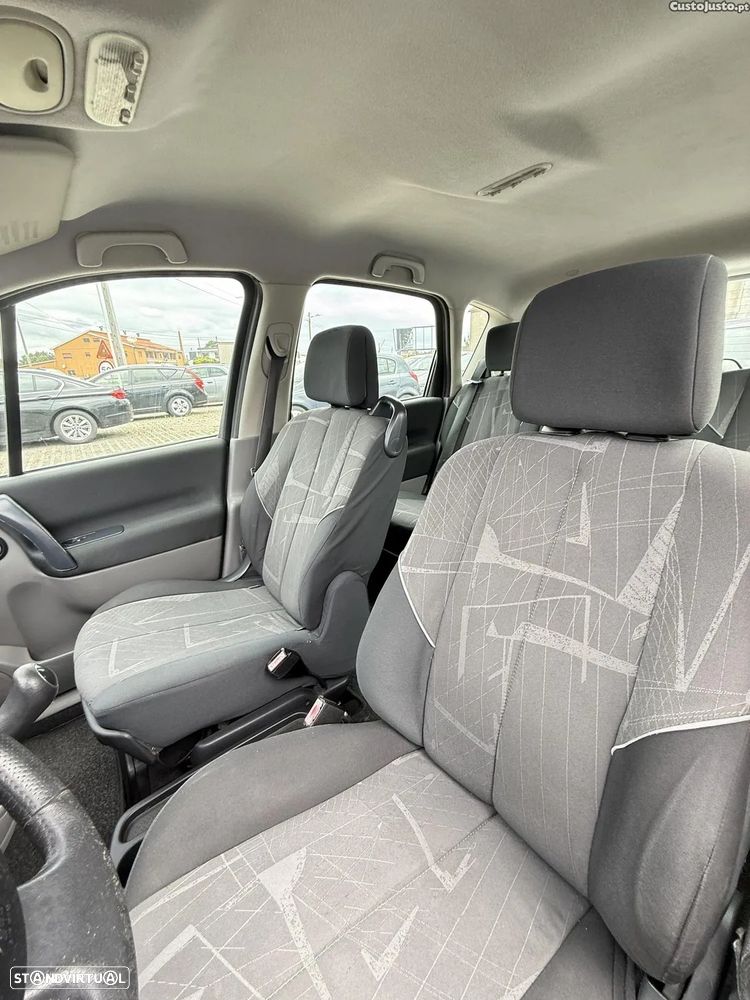 Renault Scénic 1.5 dCi Confort - 12