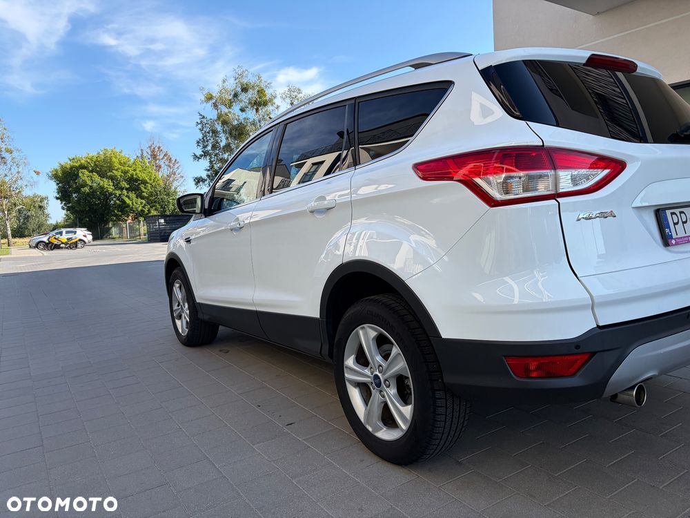 Ford Kuga 1.5 EcoBoost 2x4 Titanium - 13