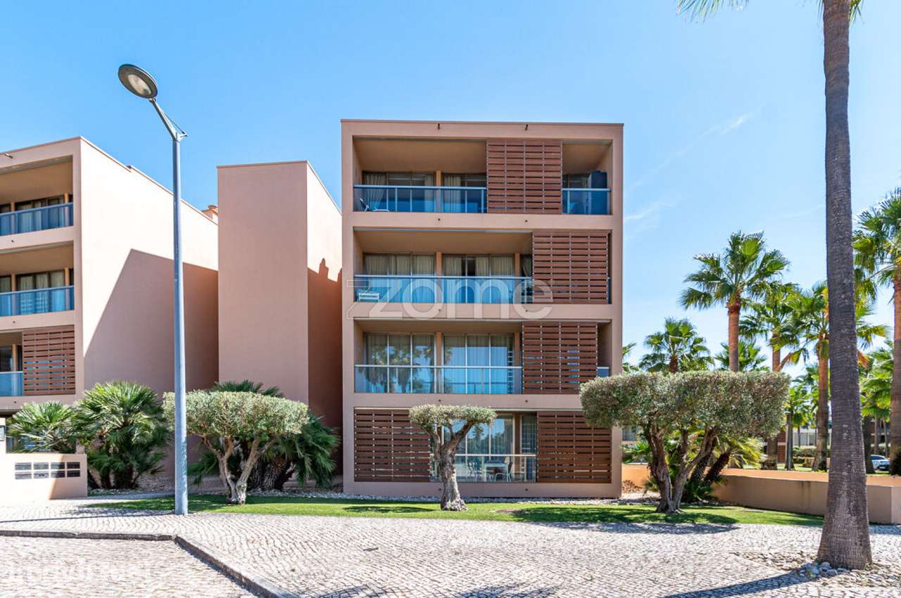 T3 Exclusivo Salgados –Praia|Piscina|Golf|Segurança|Condominio Prem... - Grande imagem: 4/33