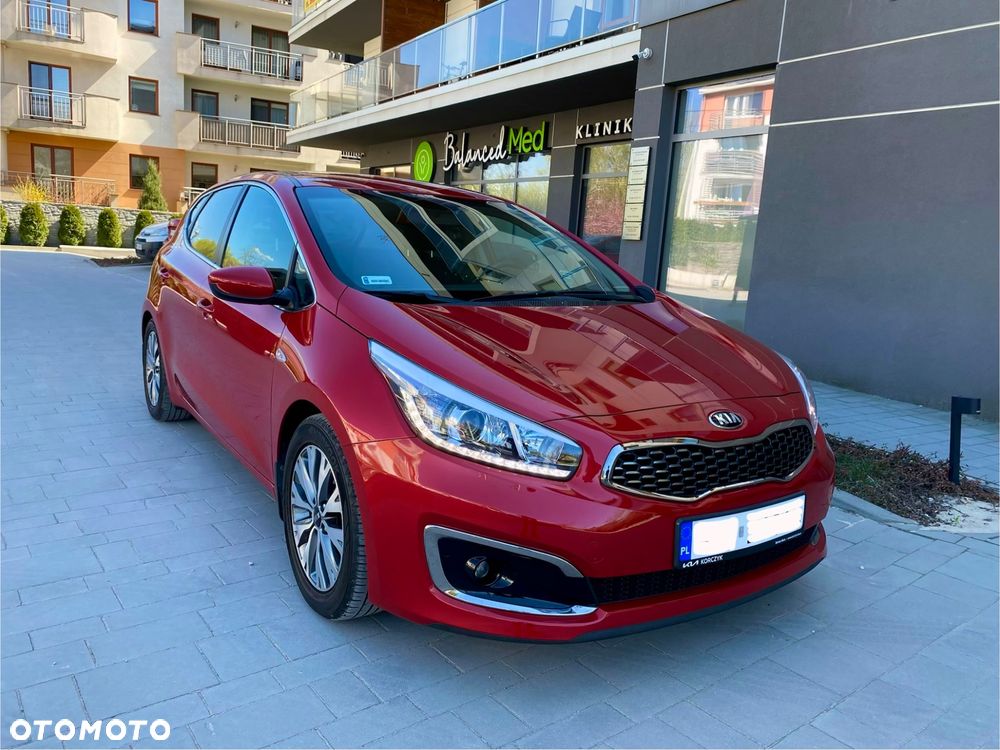 Kia Ceed 1.6 GDI L Business Line - 12