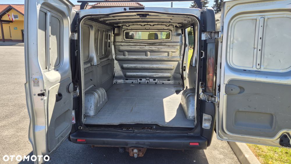 Renault Trafic - 12