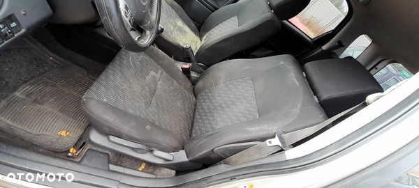 SUZUKI SX4 FOTEL LEWY PRZÓD KIEROWCY PRZEDNI nr. 18/9