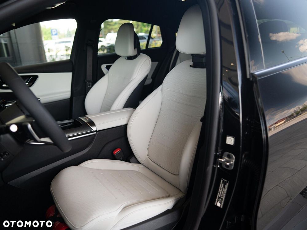 Mercedes-Benz GLC - 9