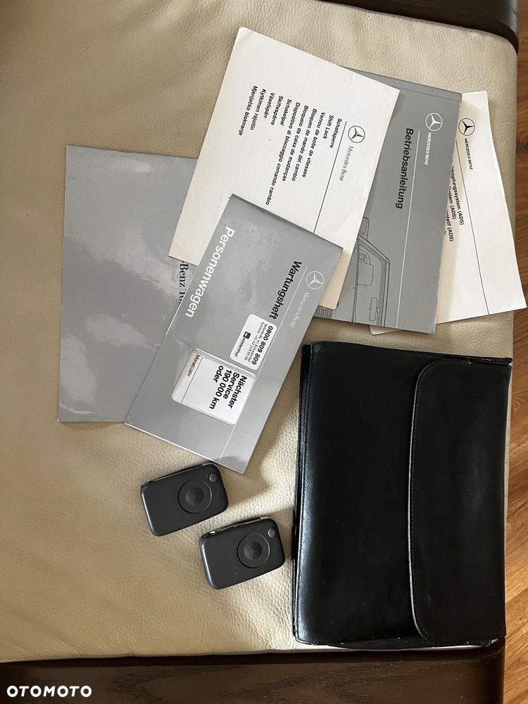 Mercedes-Benz SL - 33