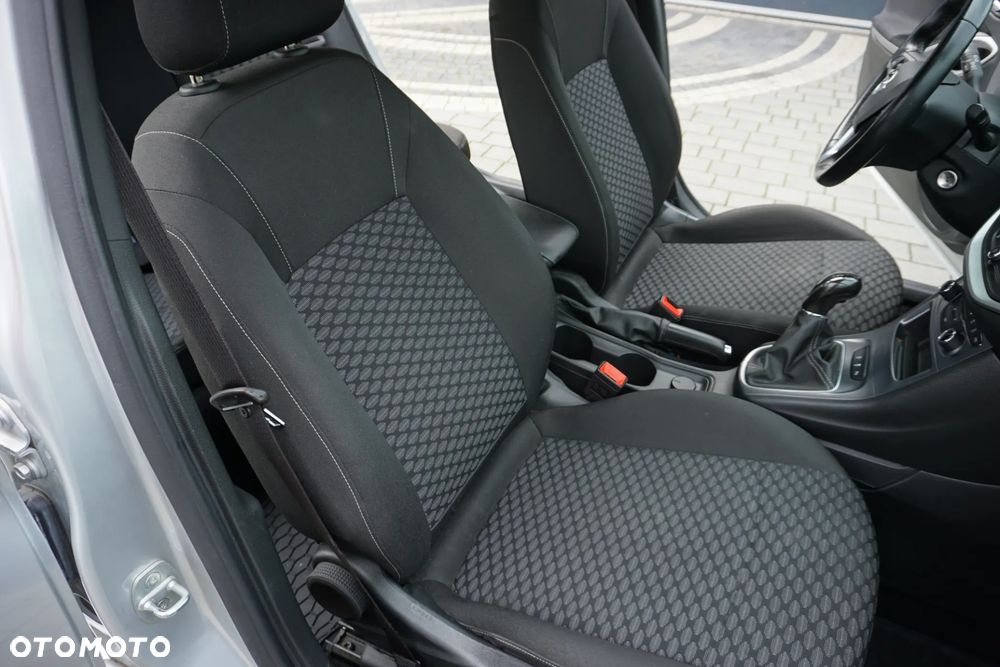 Opel Astra 1.4 T Elite S&S - 21