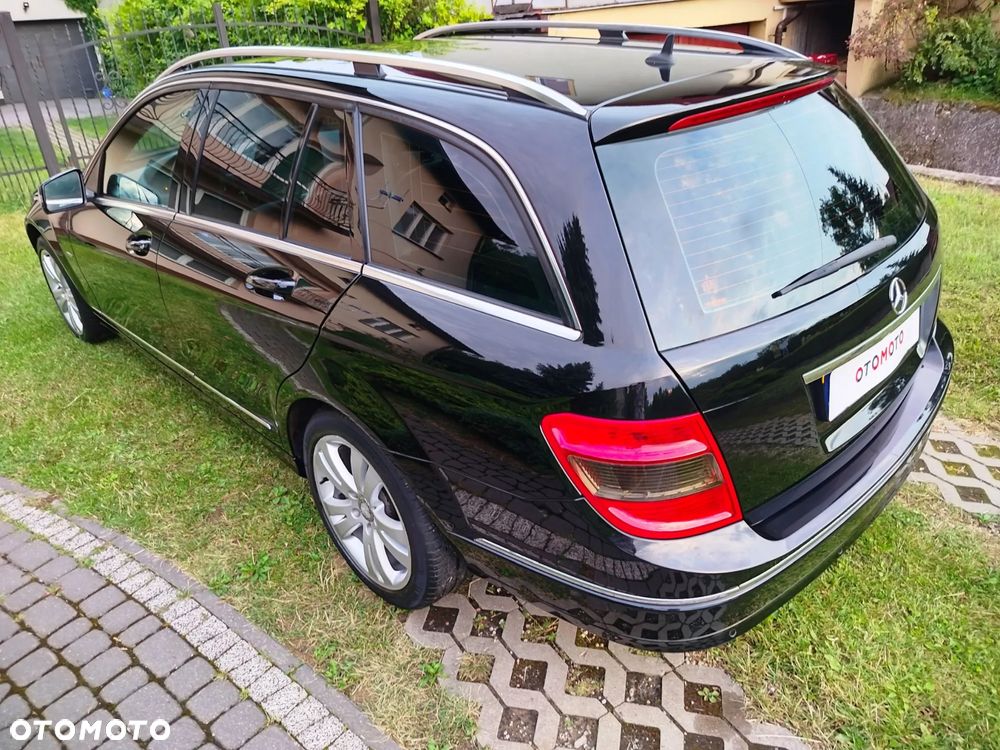 Mercedes-Benz Klasa C 180 T Kompressor Automatik BlueEFFICIENCY Avantgarde - 25
