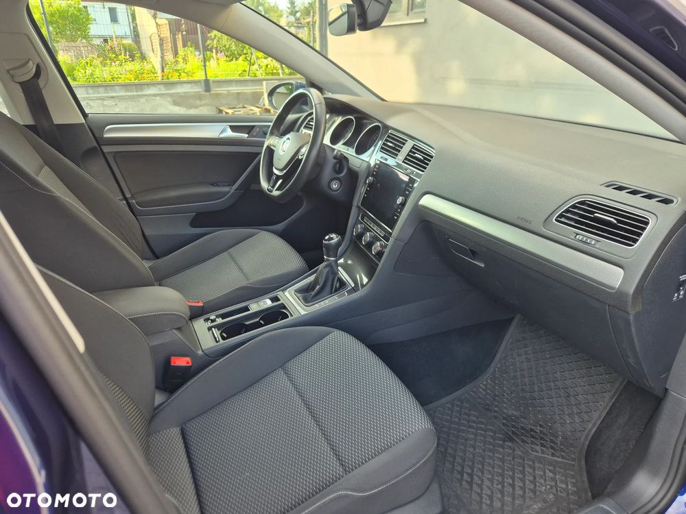 Volkswagen Golf 1.0 TSI BMT Trendline - 15