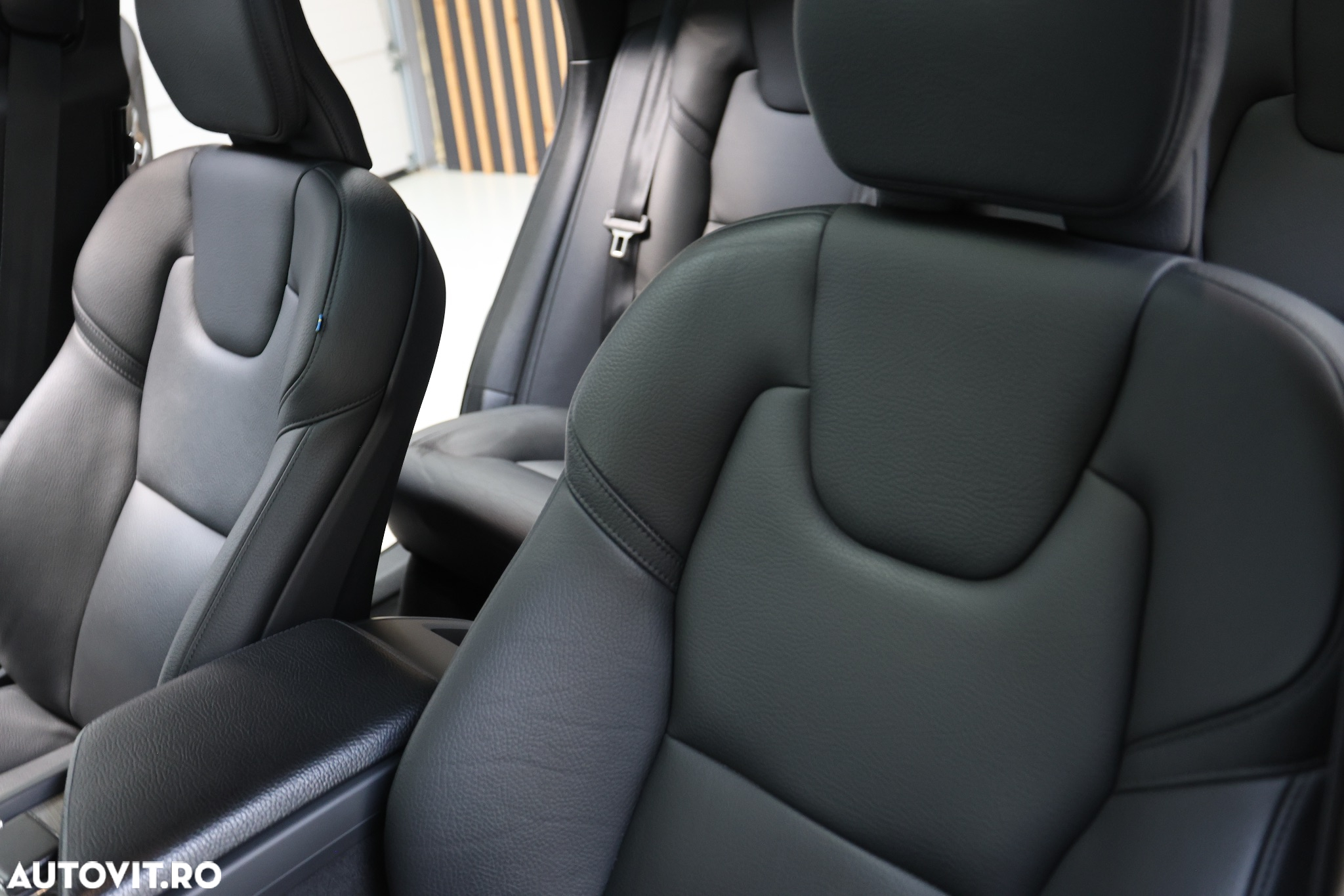 Volvo XC 60 Recharge T6 Twin Engine eAWD Inscription Expression - 27