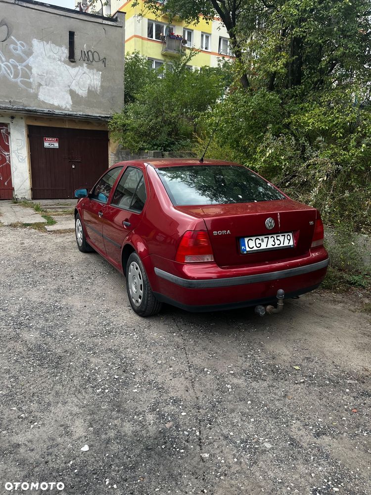 Volkswagen Bora 1.6 Basis - 3