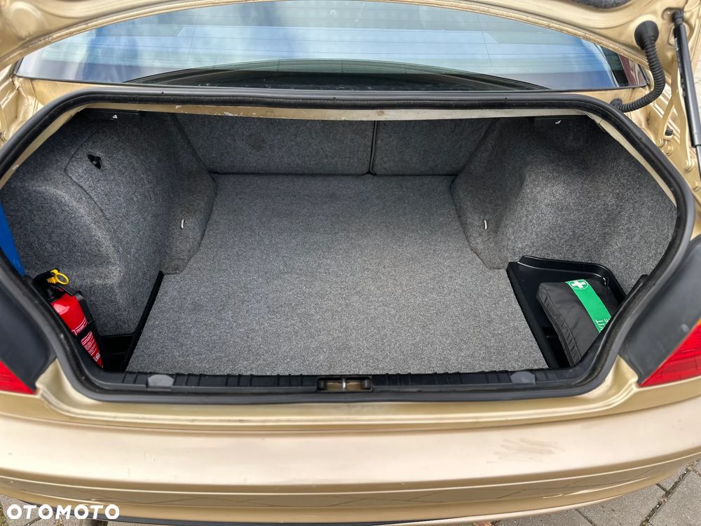 BMW Seria 3 - 18