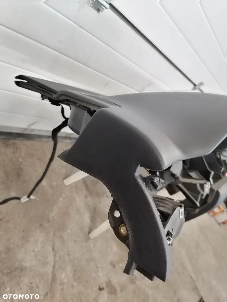 Deska Rozdzielcza Konsola Czarna Pulpit Poduszka Audi A8 D3 Europa - 13